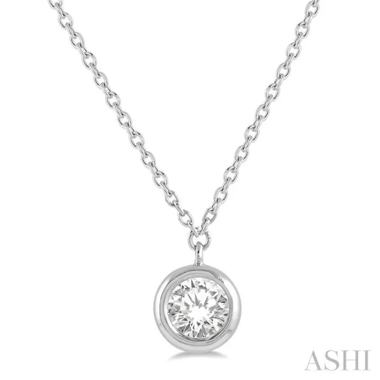 1/10 Ctw Round Cut Diamond Necklace in 14K White Gold