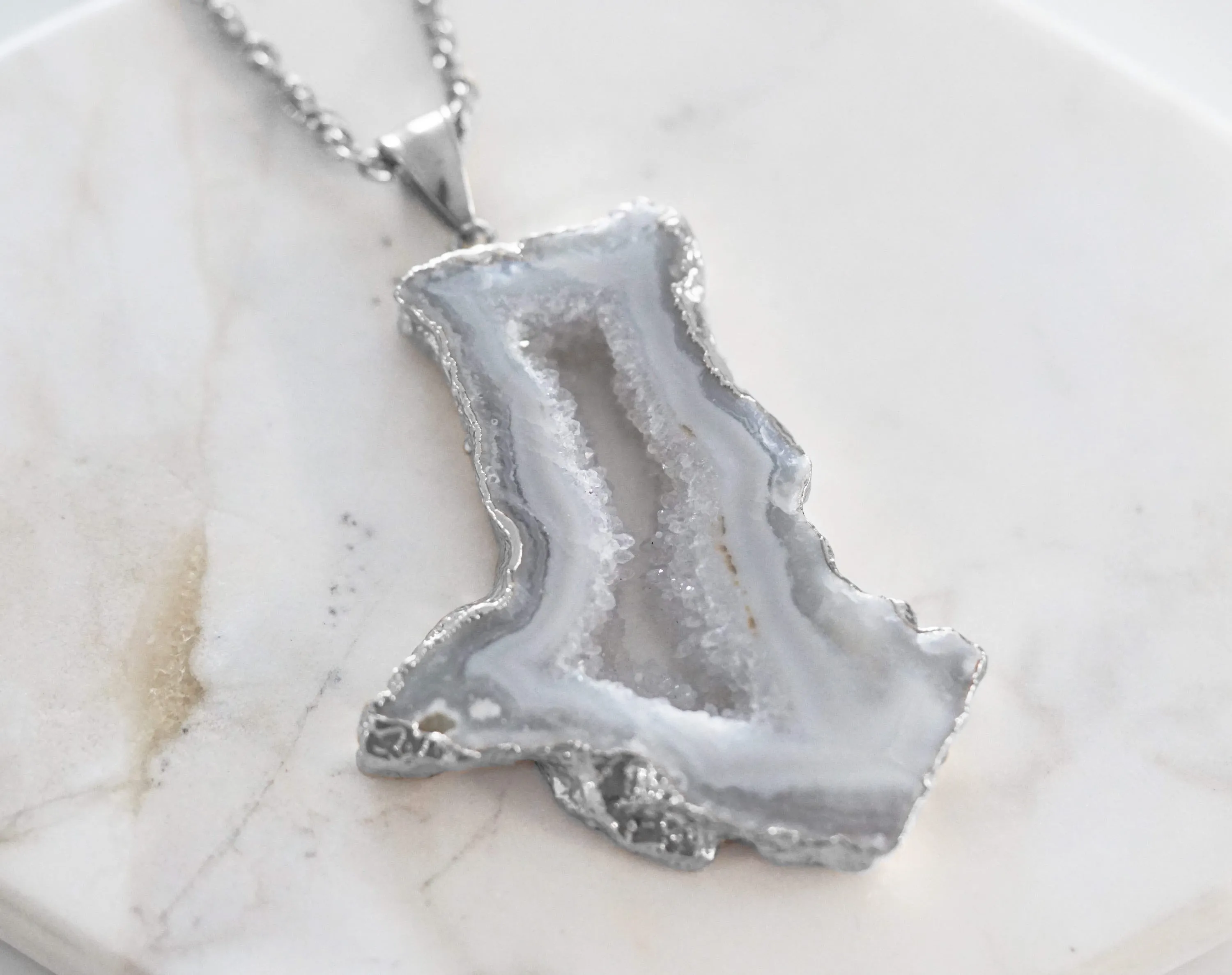 Agate Collection - Silver Chiffon Necklace