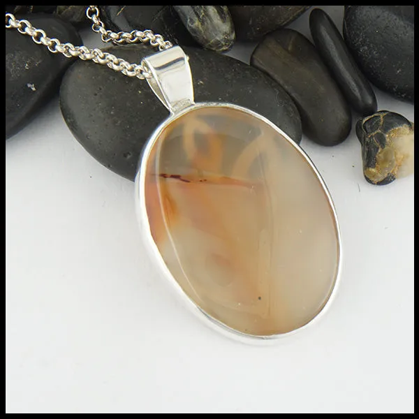 Agate Leaf Pendant in Silver