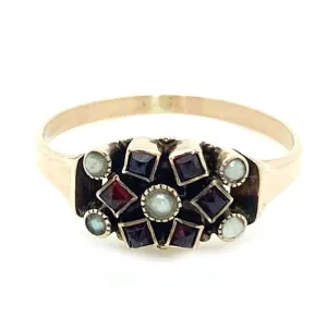 Antique Victorian Garnet Pearl 9ct Gold Ring