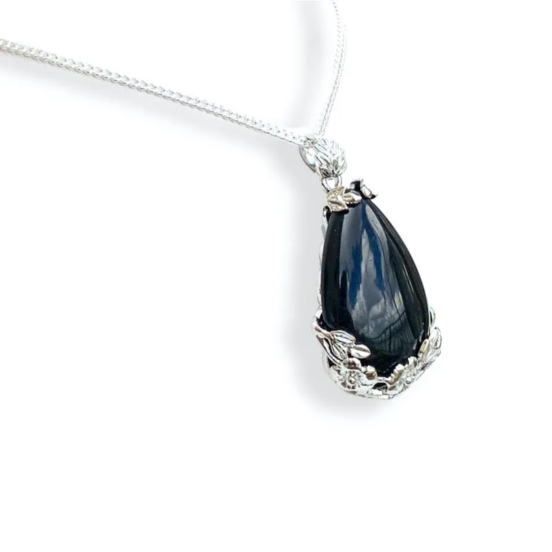 Black Agate Pendant Necklace