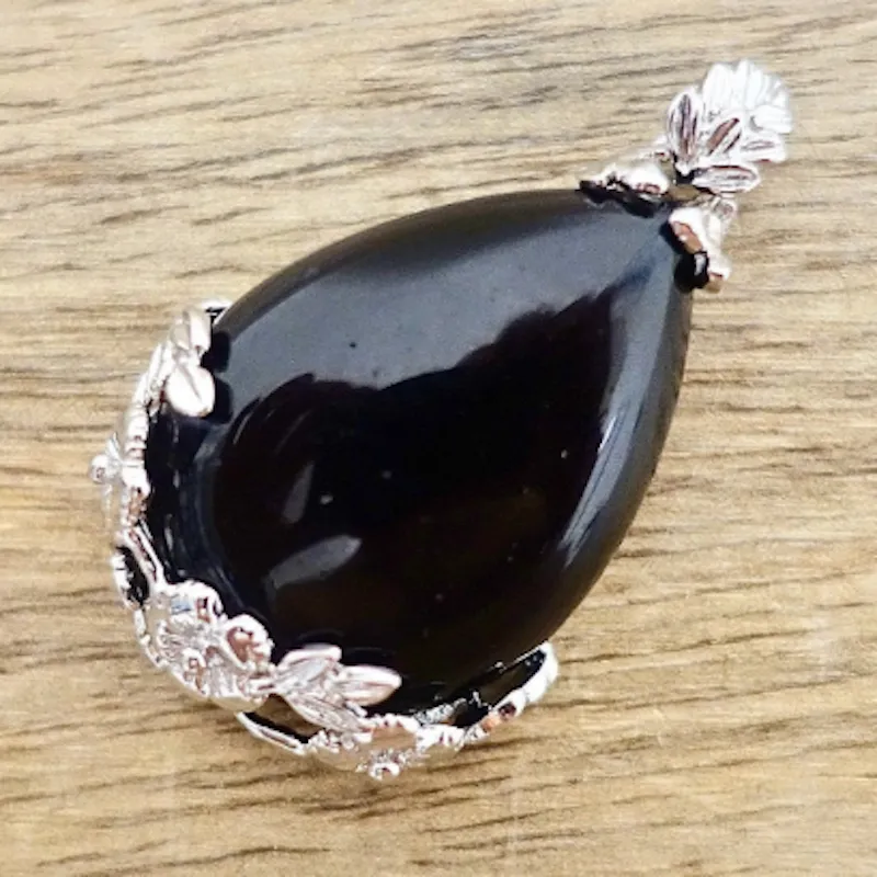 Black Agate Pendant Necklace