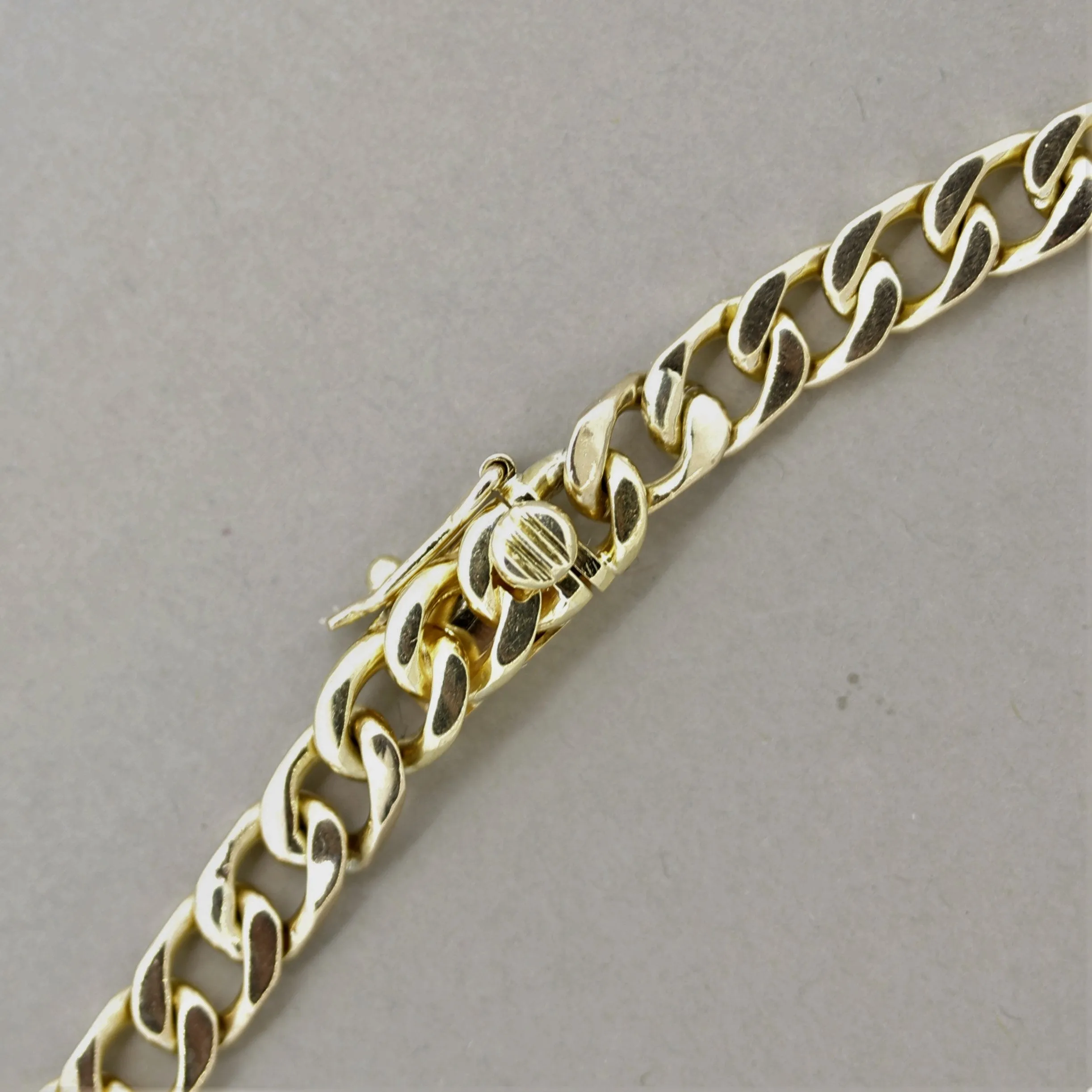 Diamond Gold-Link Choker Necklace