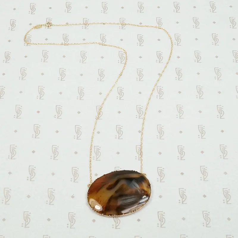 Georgian Dessert Toned Agate Necklace in 18k Gold