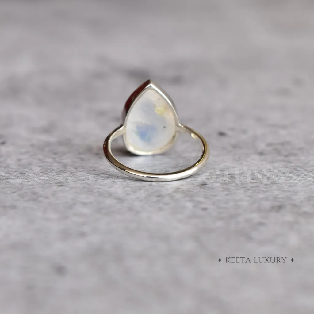 Lunar Drop - Moonstone Ring