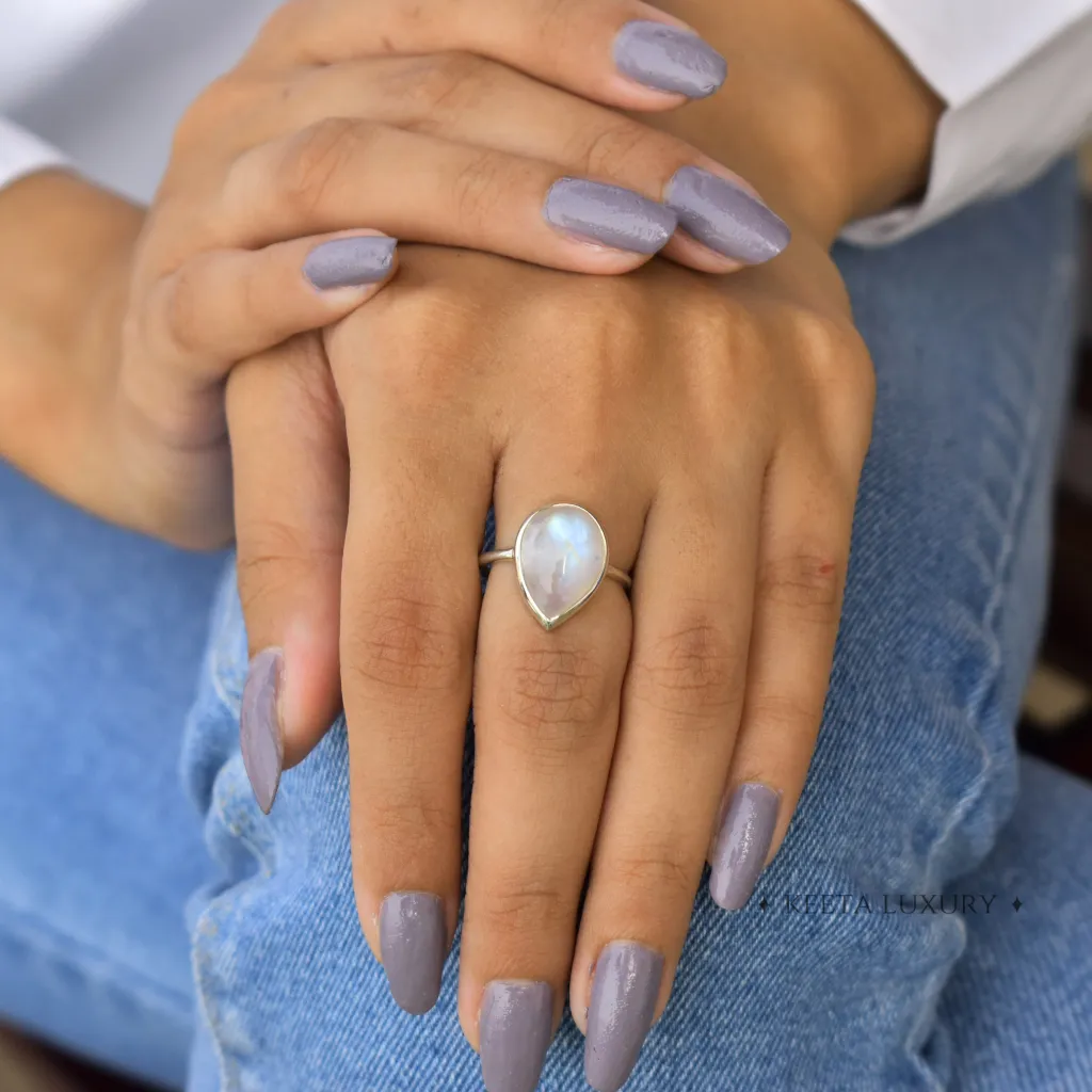 Lunar Drop - Moonstone Ring