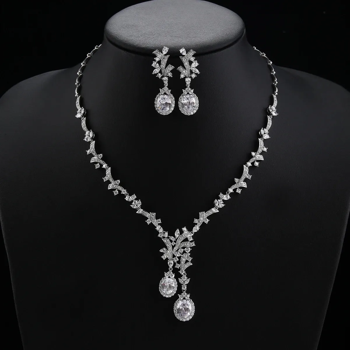 Luxury Cubic Zirconia Necklace and Earring Set Party Wedding Jewelry Accessory