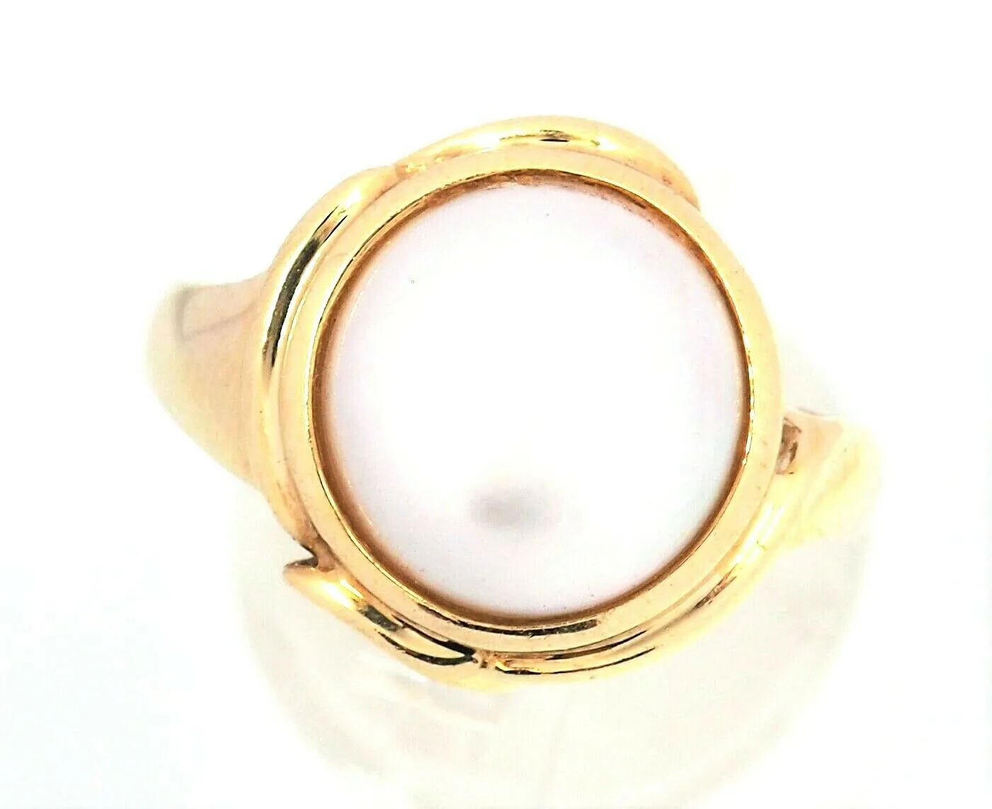 Mabe Pearl 9ct Yellow Gold Ring