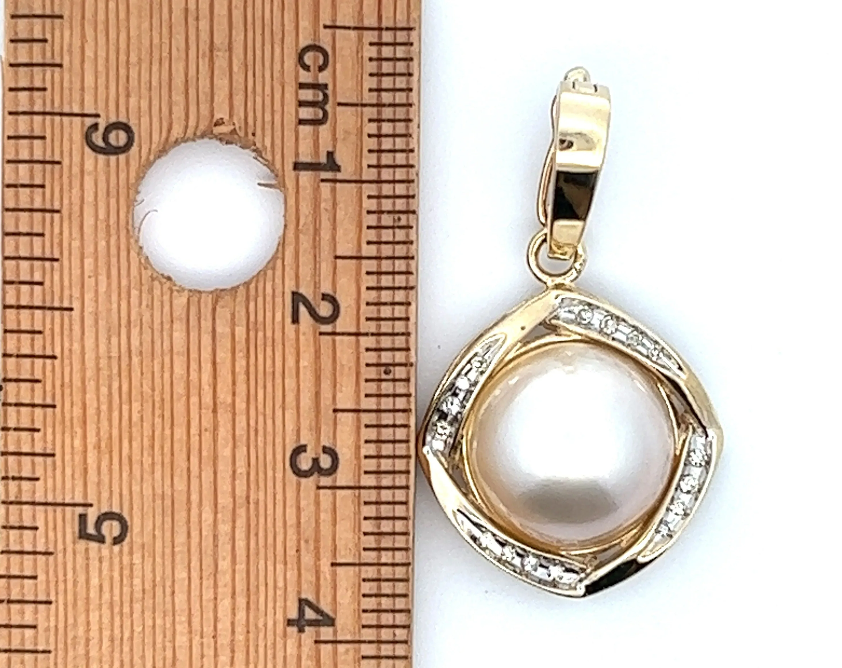 Mabe Pearl & Diamond Yellow Gold Enhancer Pendant