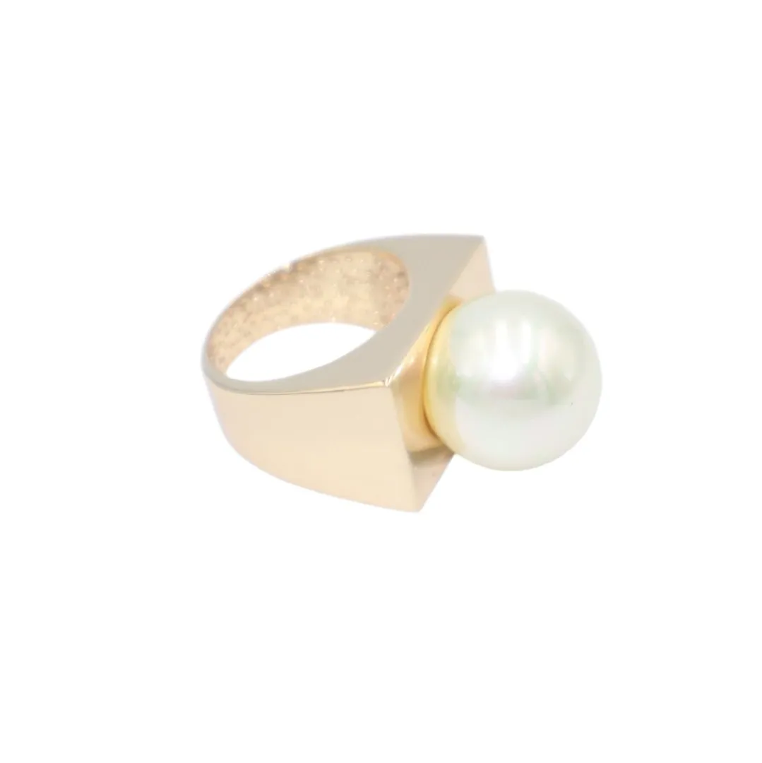 MADRE PERLA LARGE PEARL RING