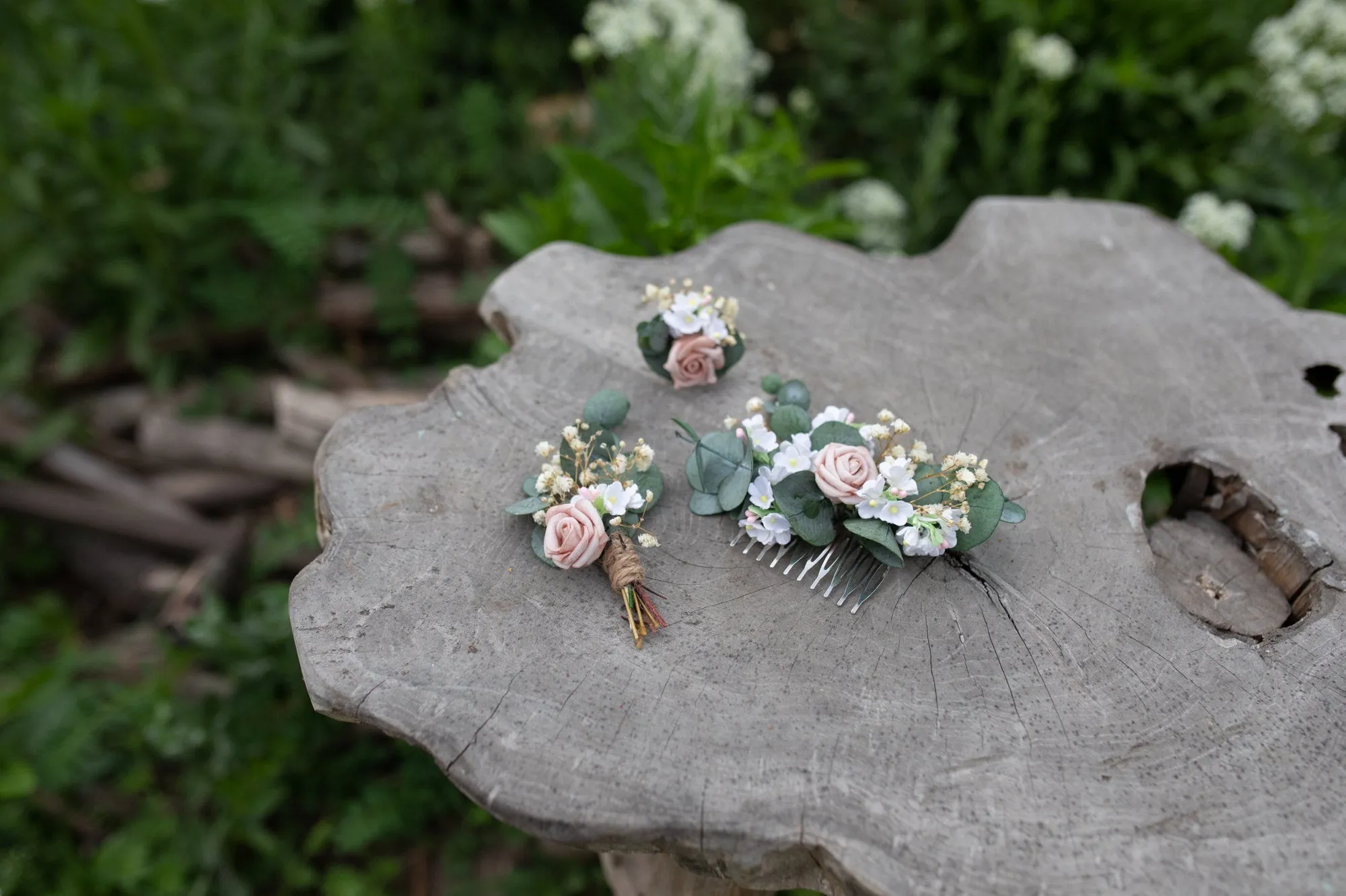 Romantic blush flower ring Bridal ring with baby's breath Ring with dusty pink rose Adjustable ring Nickel free Magaela accessories Wedding