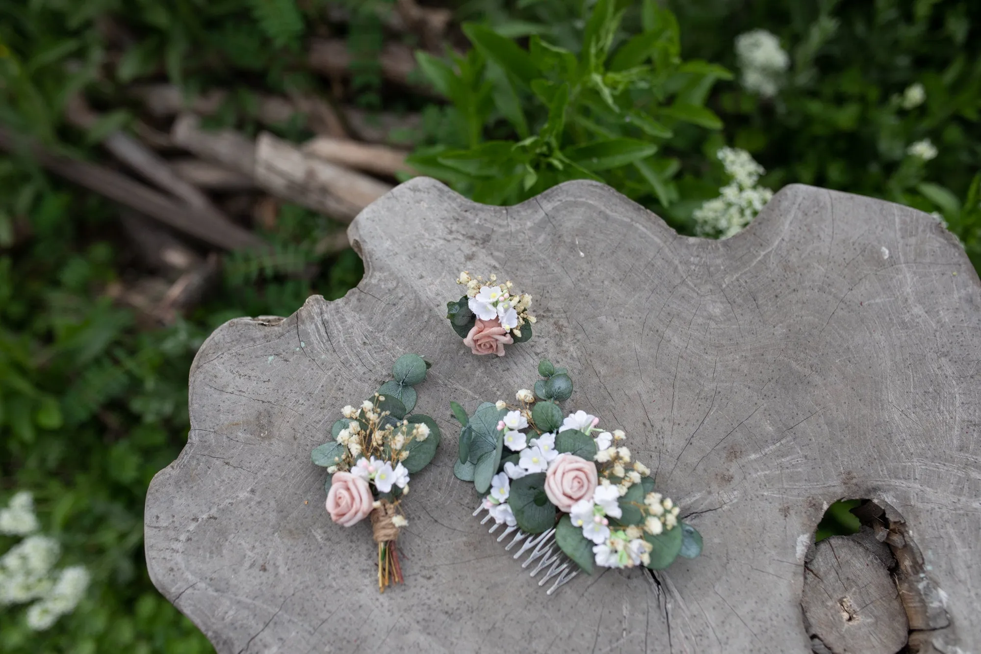 Romantic blush flower ring Bridal ring with baby's breath Ring with dusty pink rose Adjustable ring Nickel free Magaela accessories Wedding