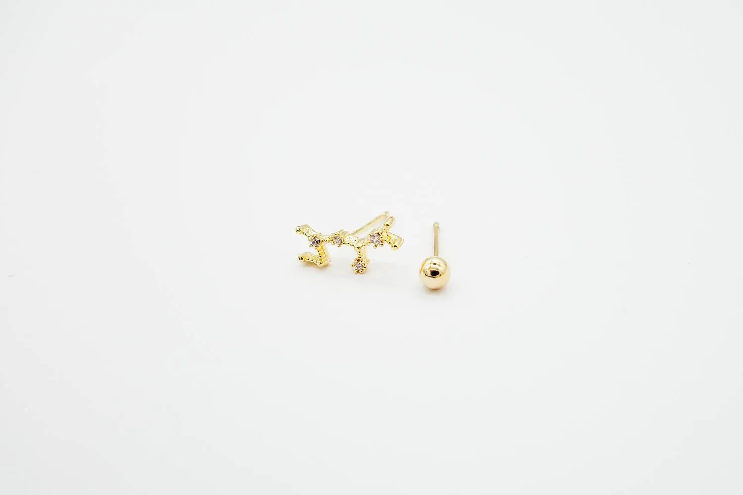 Sagittarius Earrings Nov 22. - Dec 21.