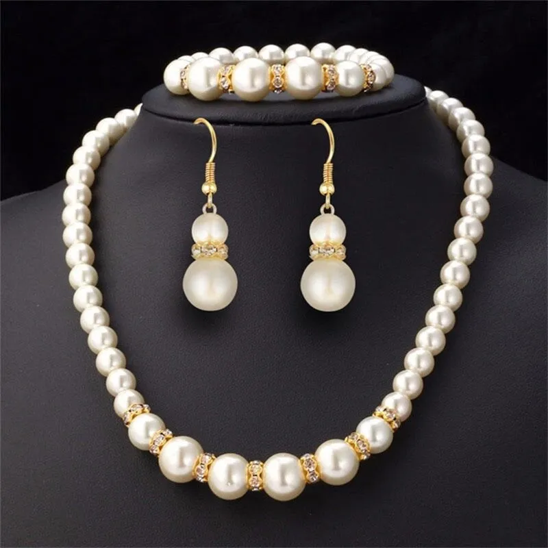 Splendid Pearl and Rhinestone Embellished Jewelry Set