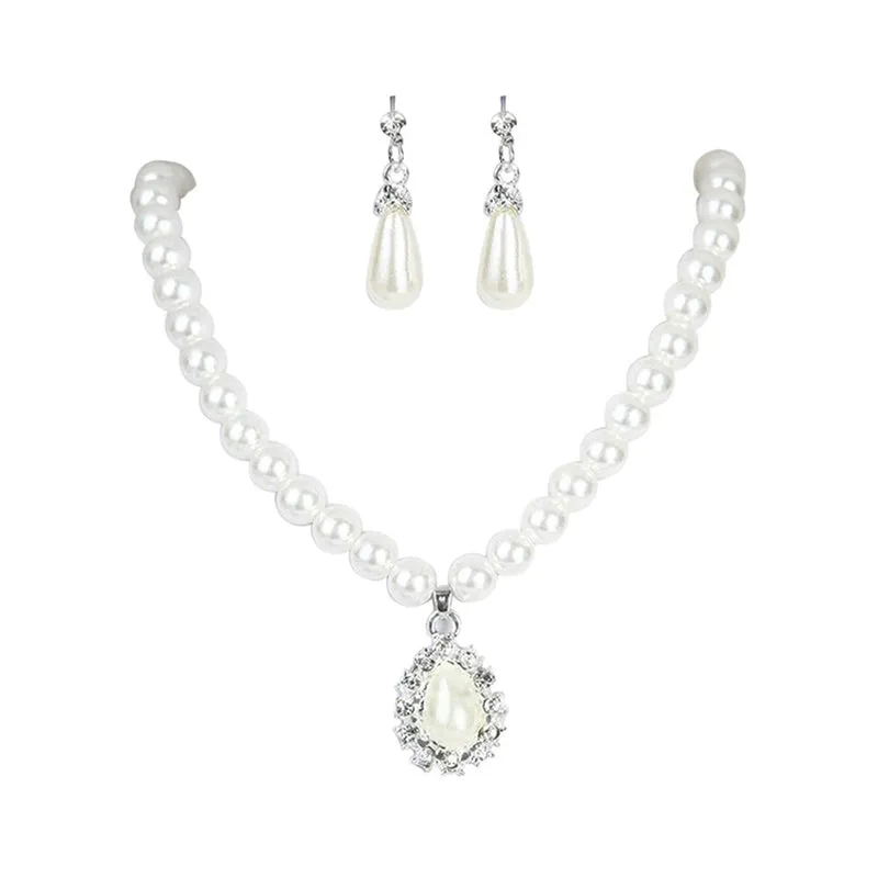 Splendid Pearl and Rhinestone Embellished Jewelry Set