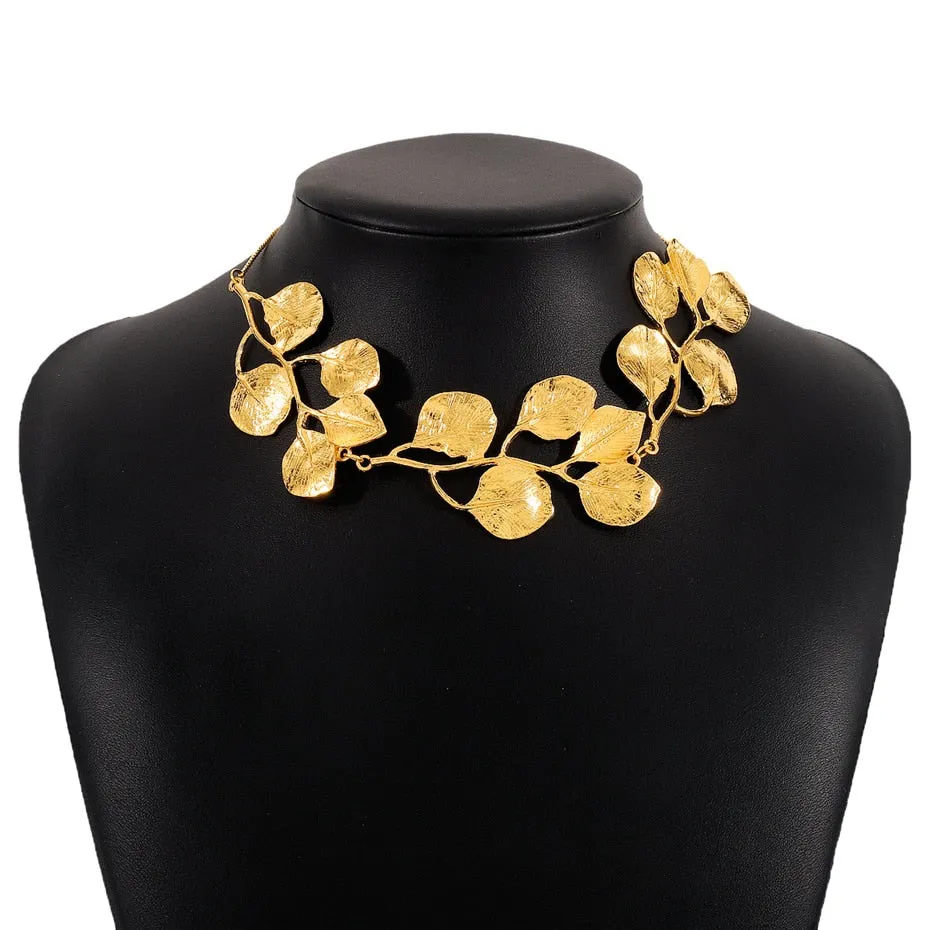 TEEK - Scattered Leaf Necklace