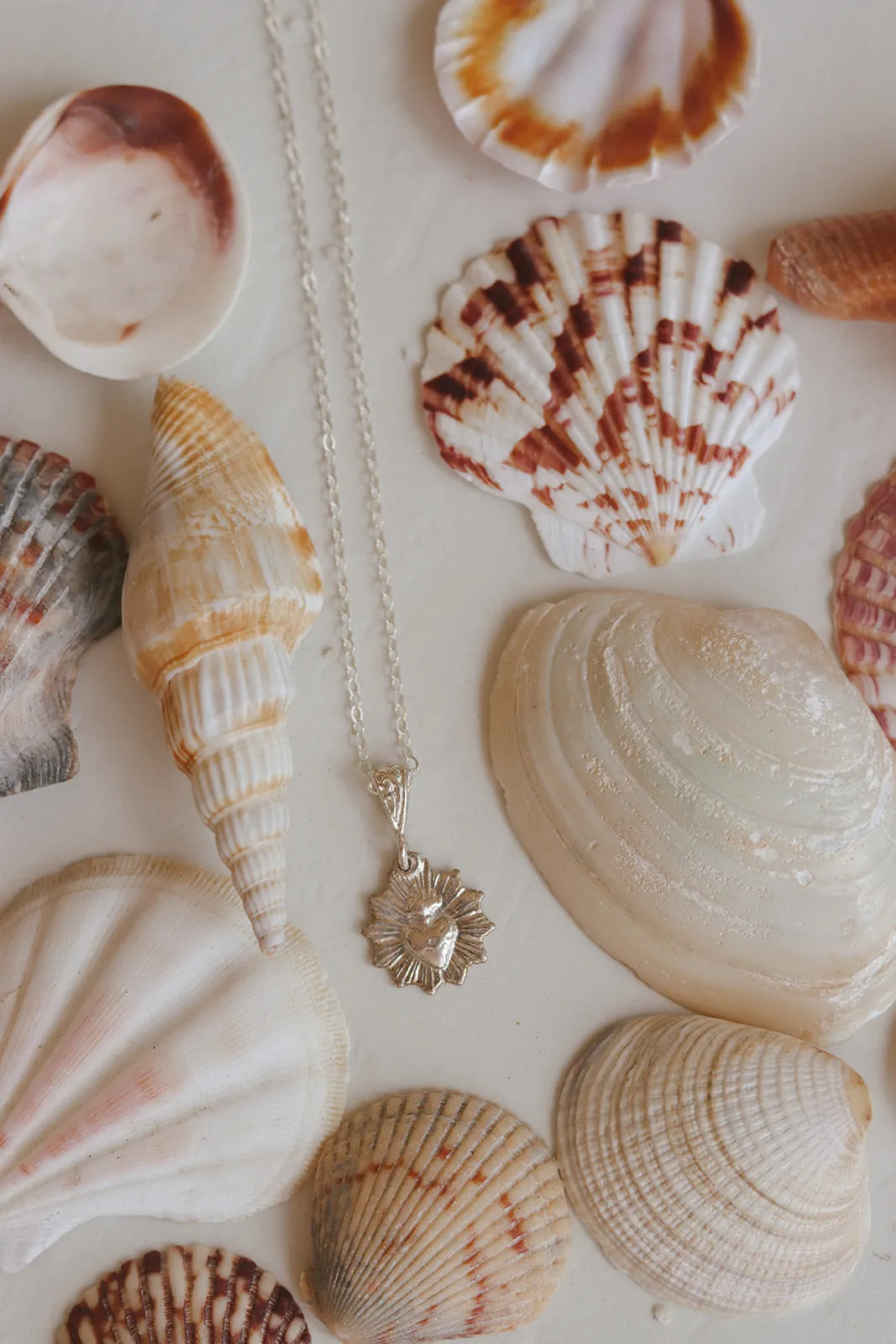 The Little Sacred Heart® Scalloped Necklace in Silver