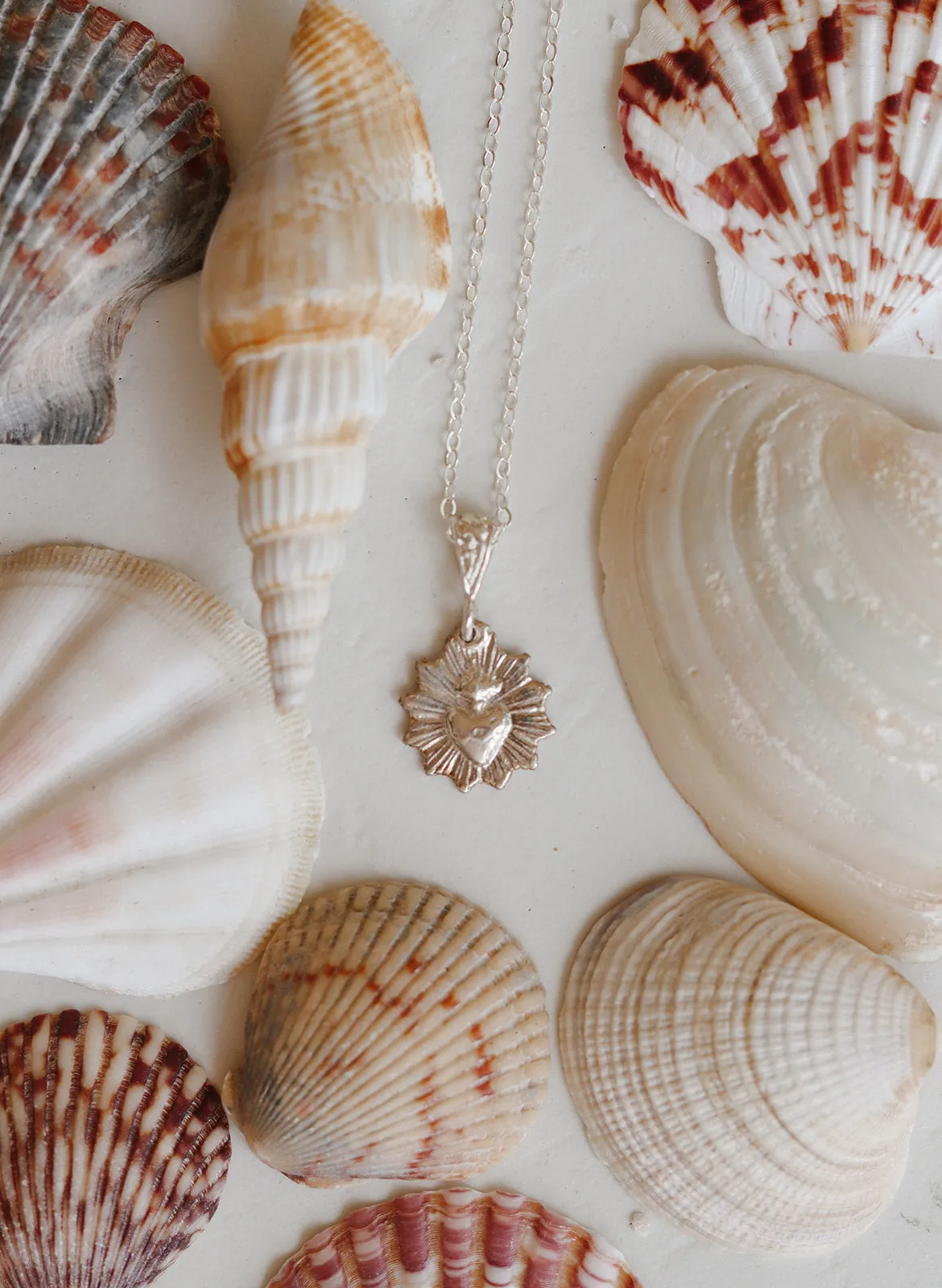 The Little Sacred Heart® Scalloped Necklace in Silver