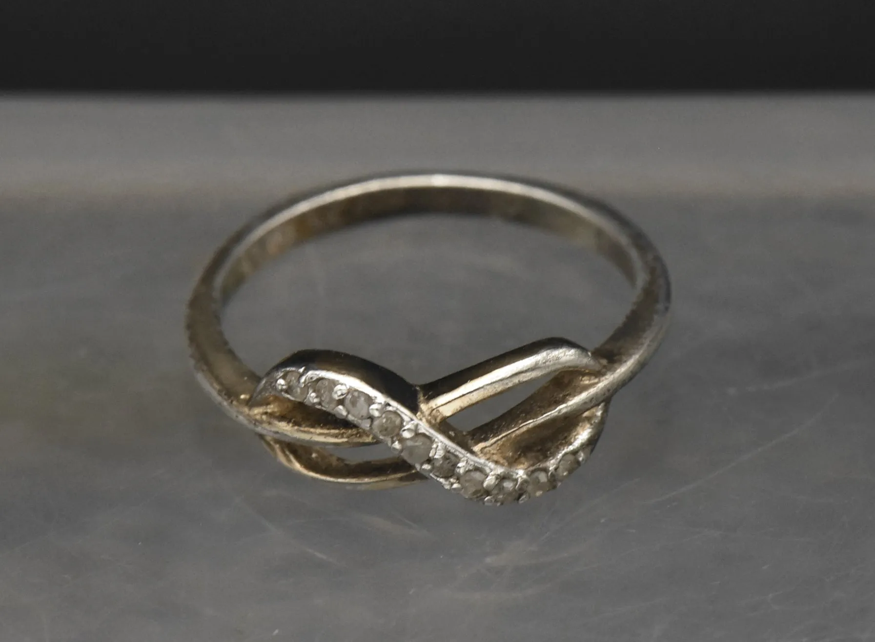 Vintage Sterling Silver Diamonds Ring - Size 7