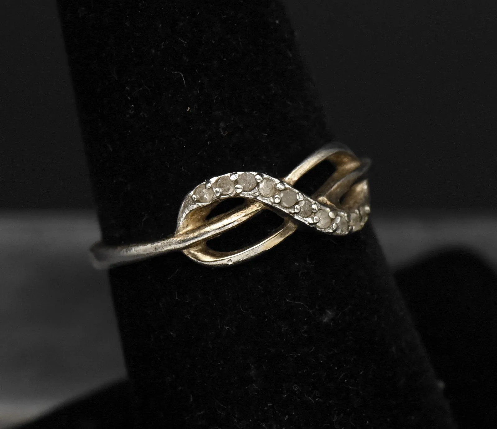 Vintage Sterling Silver Diamonds Ring - Size 7